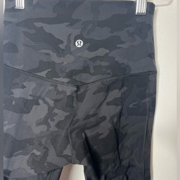 Lululemon Align Legging Black Camo - Picture 6 of 6